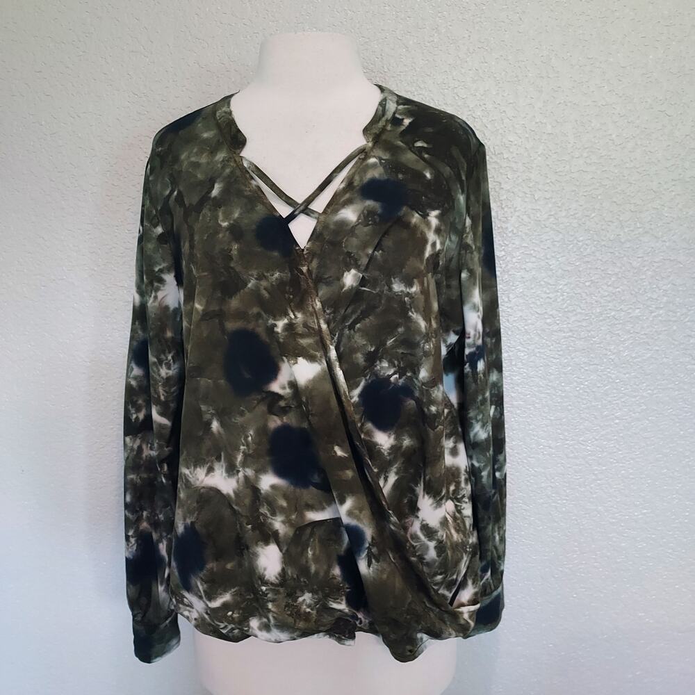 Rock & Republic Army Green Tie Dye Wrap Front Long Sleeve V-neck Blouse Size XL - Picture 1 of 11